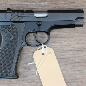 Pistolet semi-auto Smith&Wesson 915